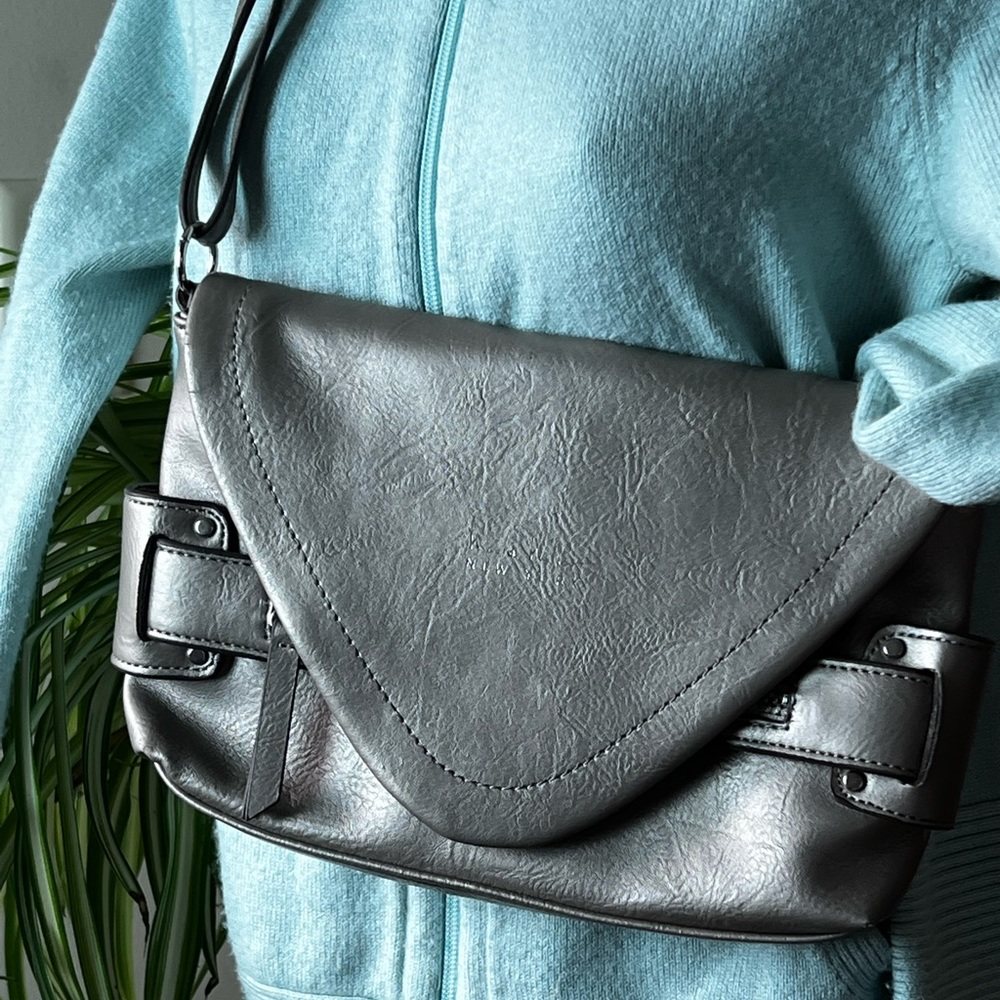 Nicole Miller Magnetic Purse